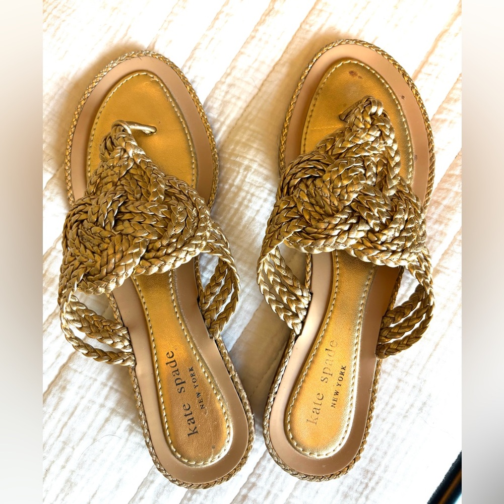 Kate Spade Isabella Gold Braided Knot Sandals. Size 7.5.